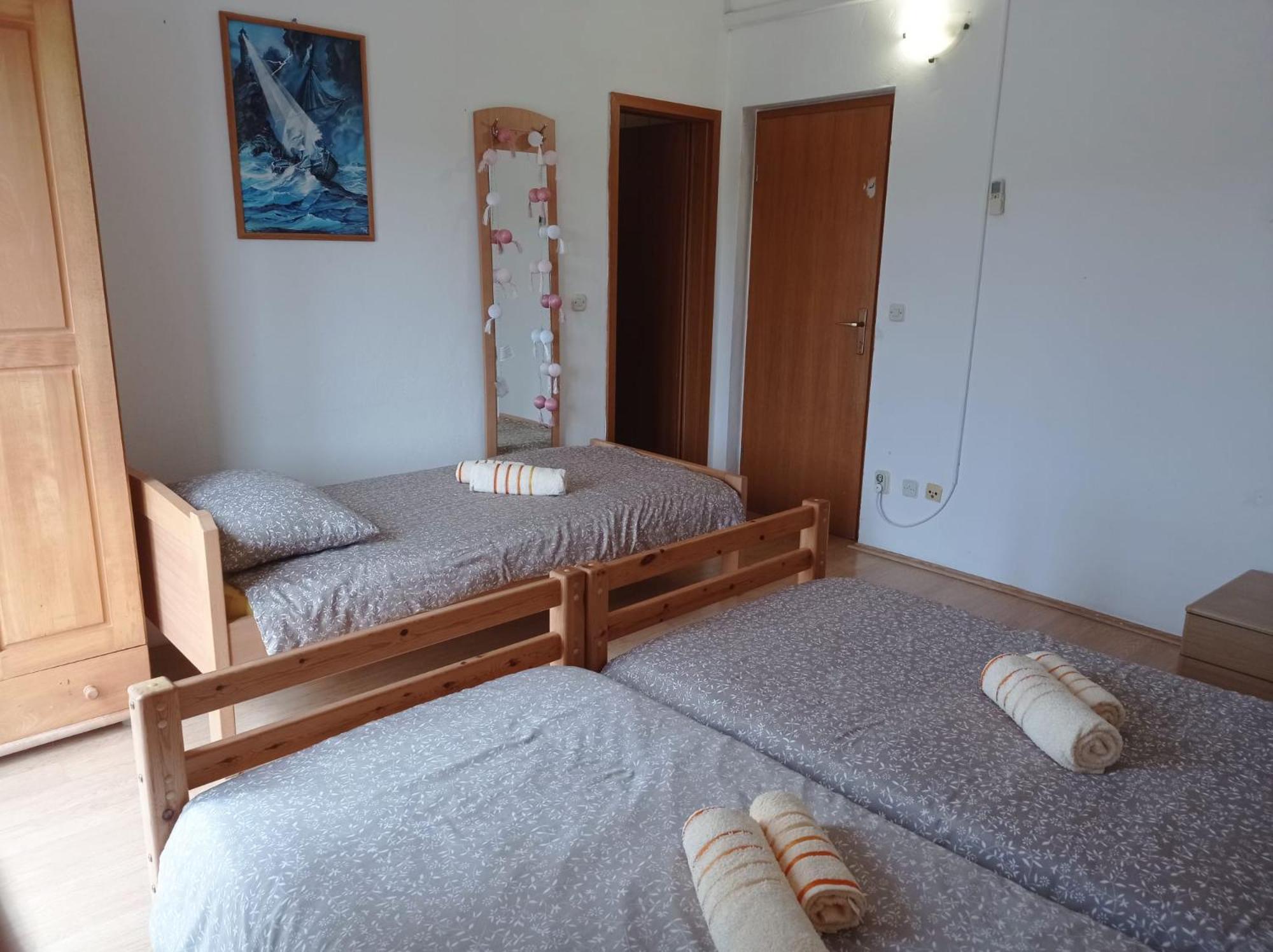 Rooms Slavica オクルグ・ゴルニ エクステリア 写真
