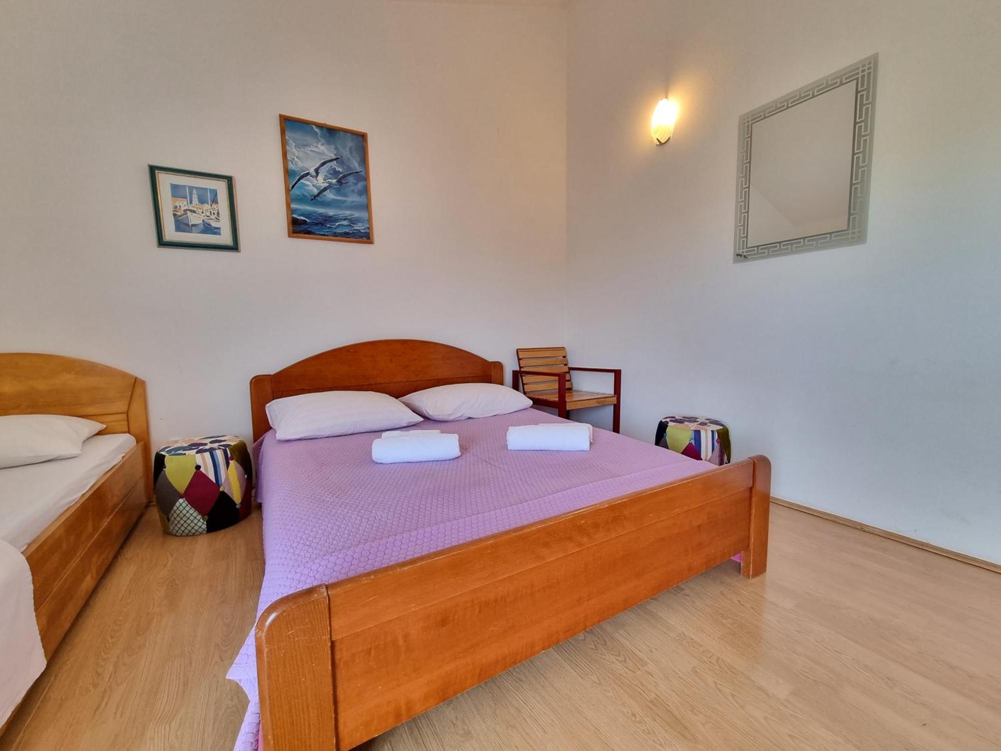 Rooms Slavica オクルグ・ゴルニ 部屋 写真